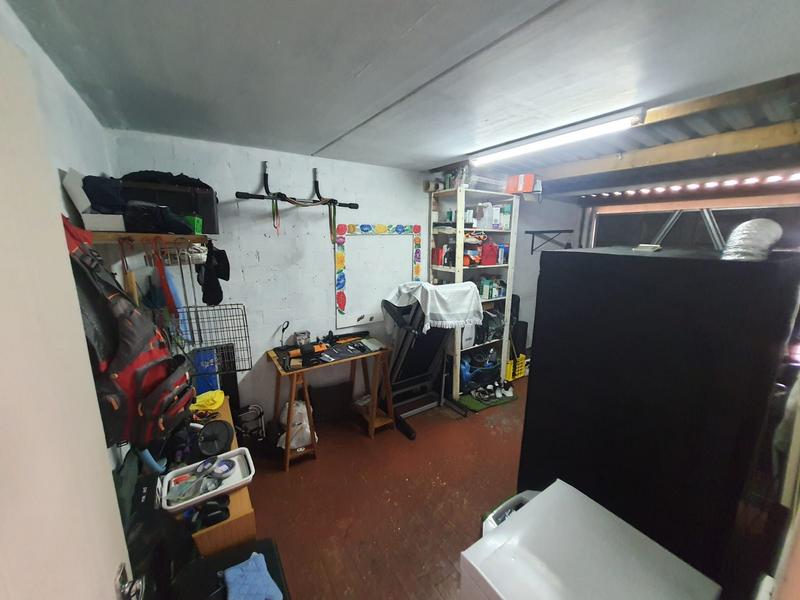 2 Bedroom Property for Sale in Gordons Bay Western Cape